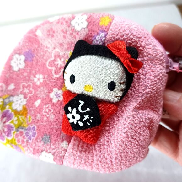 Sanrio HELLO KITTY Purse & Charm! Gotochi Hida 2008 Limited Sarubobo Crepe - Picture 1 of 9